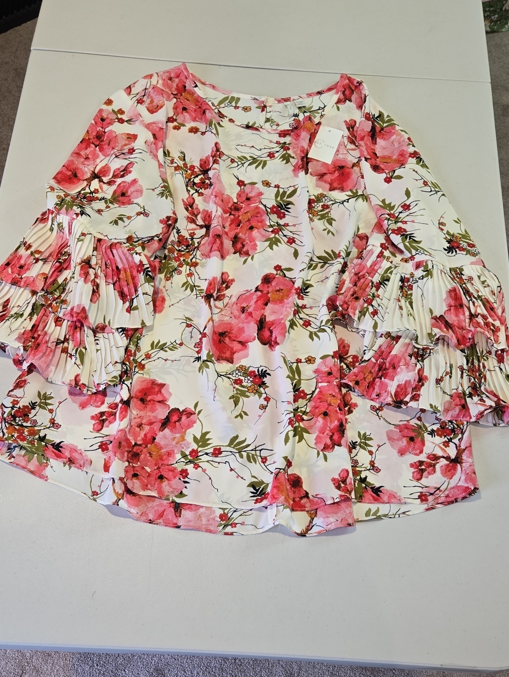 EST.1946 Floral Bell Sleeve Blouse in White & Pink